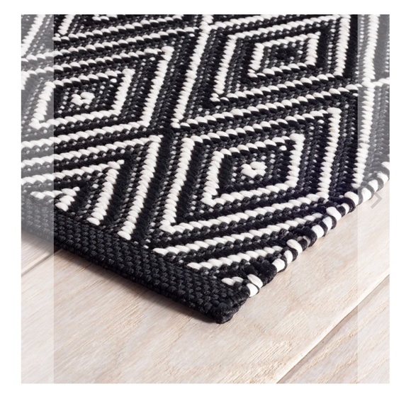 Dash & Albert NEW Diamond Black/Ivory Indoor/Outdoor Rug - Picture 5 of 11